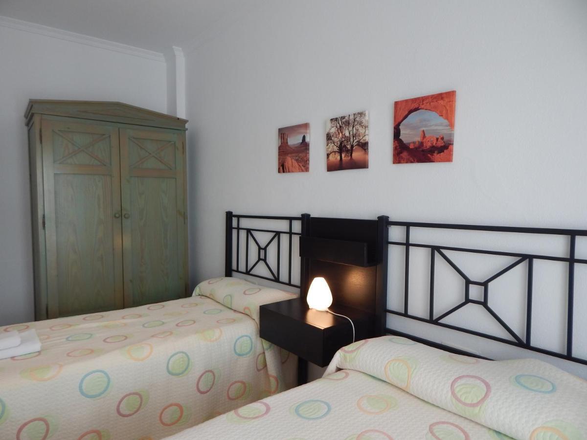 Apartamento Garcia Lorca,Solo Familia Y Parejas Conil De La Frontera Exterior photo